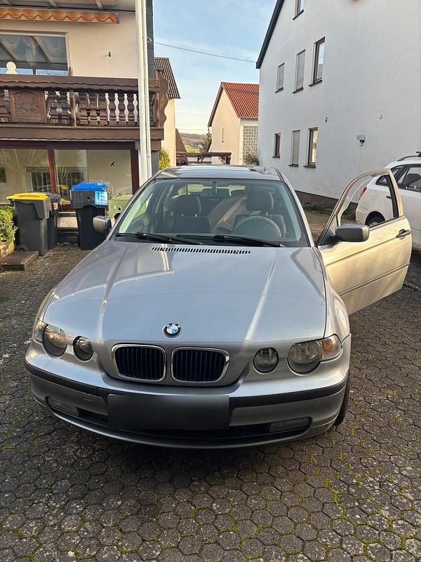 Gebraucht BMW 316 116 PS (85 kW) 2004 Silber Limousine