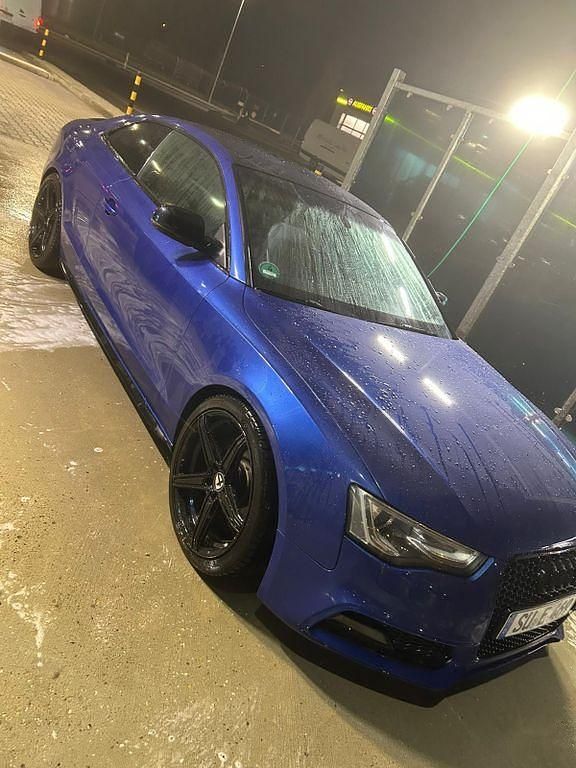 Gebraucht Audi A5 Sport 177 PS (130 kW) 2013 Blau Coupé