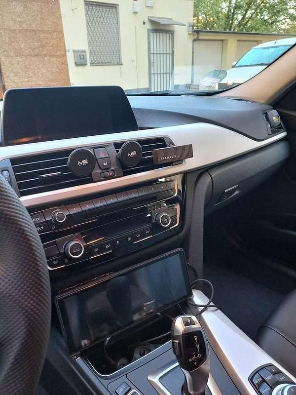 Gebraucht BMW 318 Advantage 150 PS (110 kW) 2017 Kombi