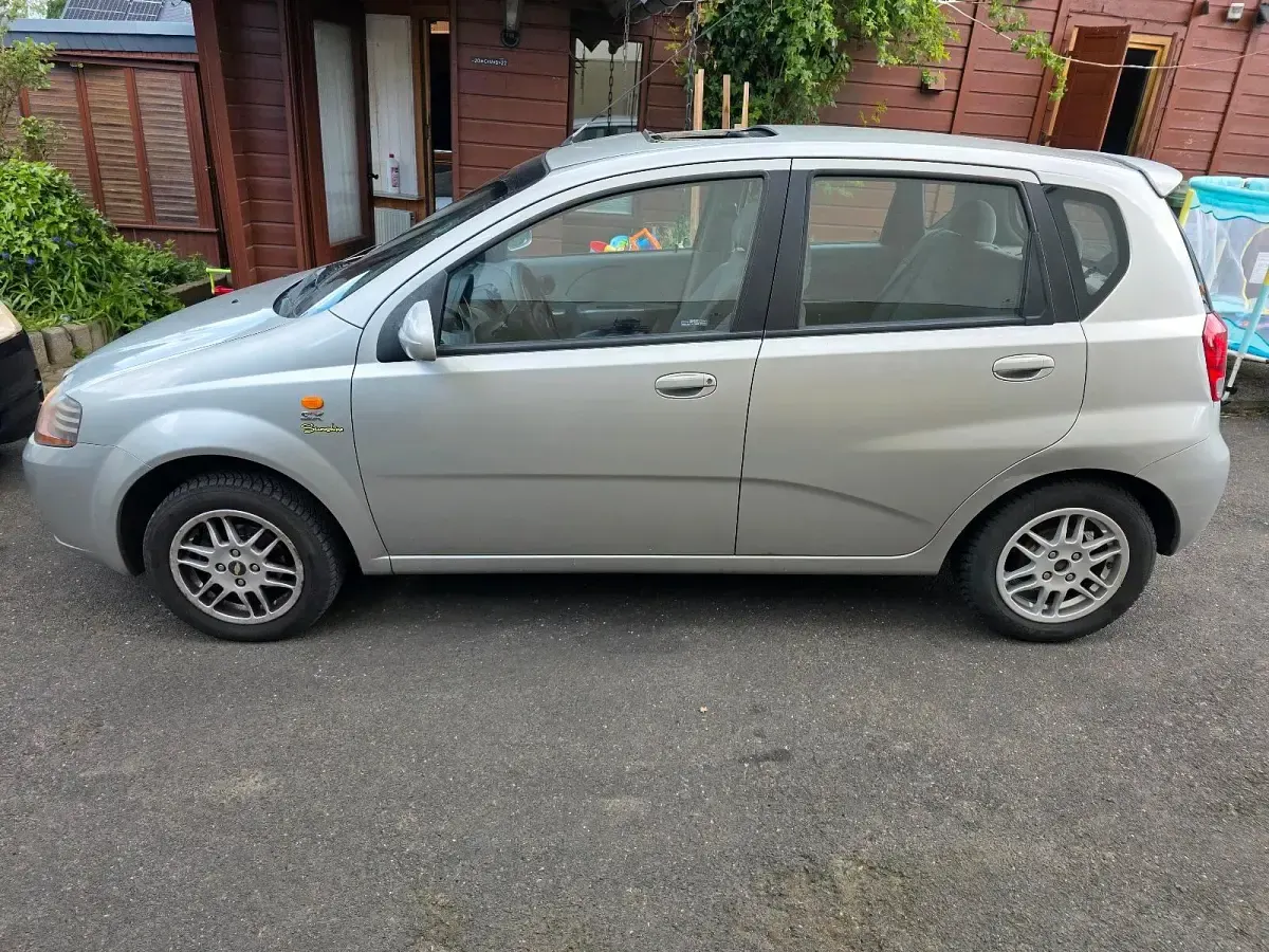 Gebraucht Chevrolet Kalos 69 PS (50 kW) 2005 Silber Kleinwagen