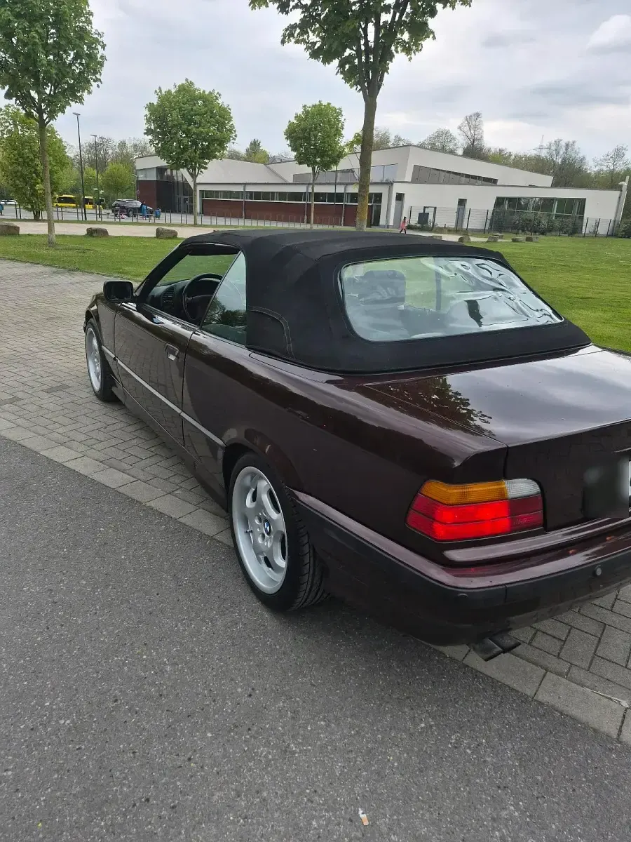 Gebraucht BMW 325 Cabriolet 192 PS (141 kW) 1994 Braun Cabrio