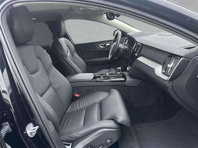 Gebraucht Volvo V60 Ultra 455 PS (334 kW) 2025 Onyx schwarz Kombi