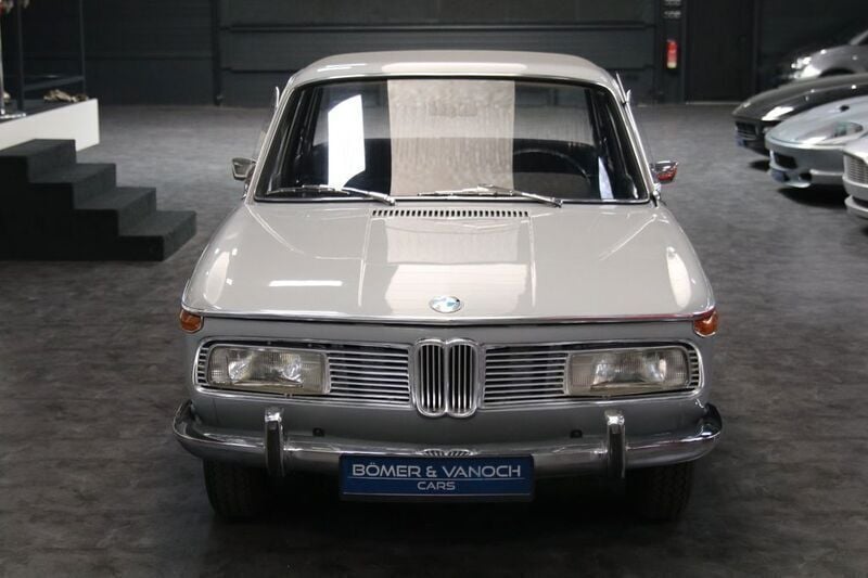 Gebraucht BMW 2000 101 PS (74 kW) 1968 Grau Limousine