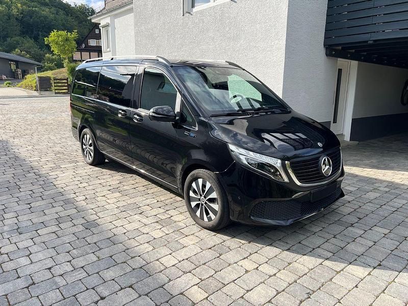 Gebraucht Mercedes EQV300 150 kW (204 PS) 2020 Schwarz Van / Kleinbus