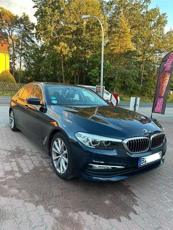 Gebraucht BMW 520 190 PS (139 kW) 2018 Blau Limousine
