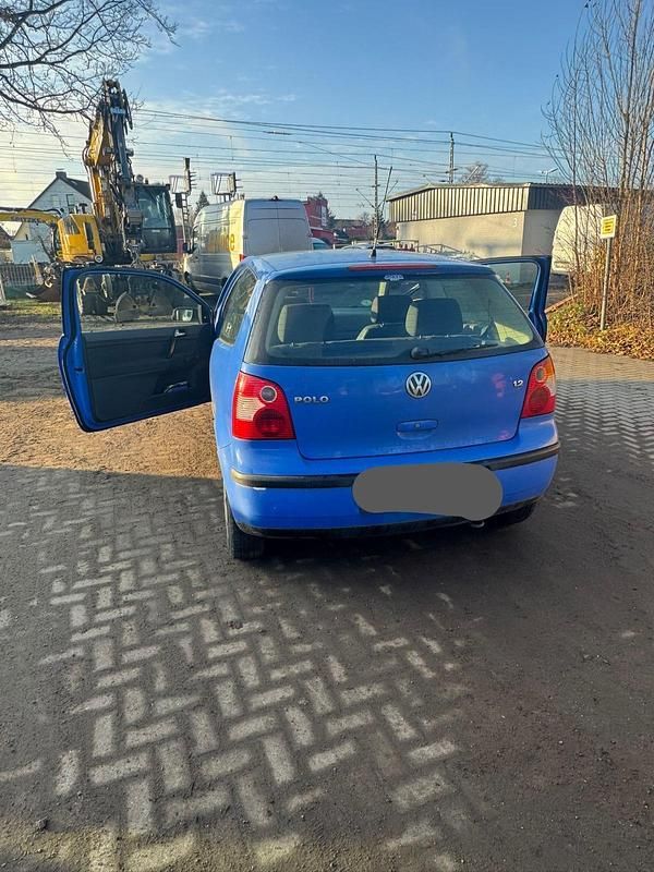 Gebraucht VW Polo 64 PS (47 kW) 2001 Blau Kleinwagen