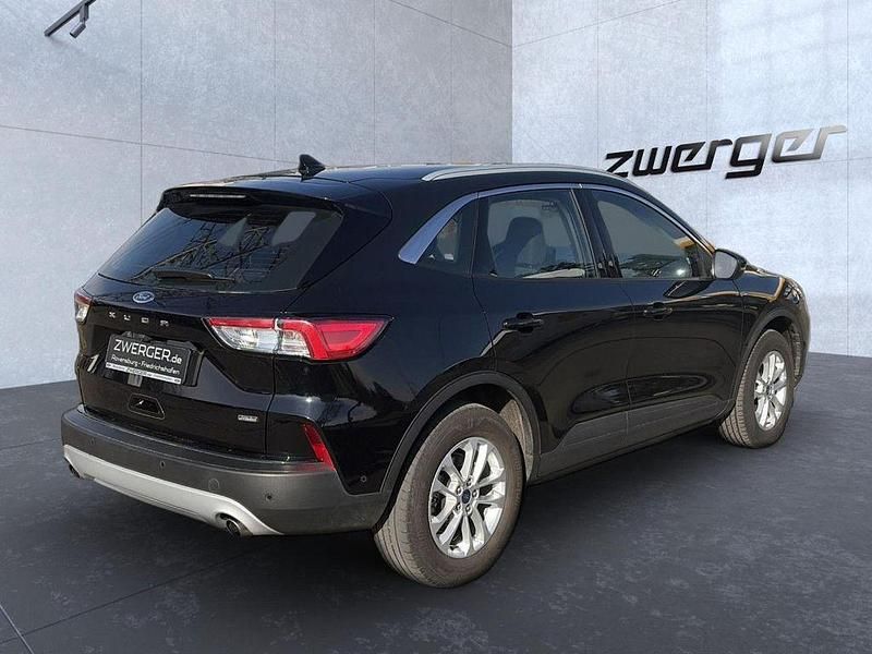 Gebraucht Ford Kuga Titanium 152 PS (111 kW) 2022 Schwarz SUV