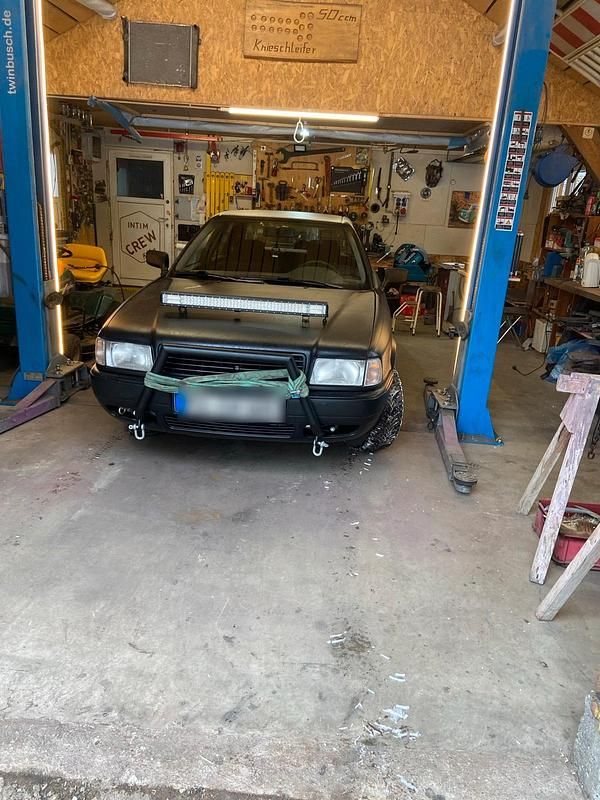 Gebraucht 1993 Audi 80 Limousine | 2.700 € - Bild 1/4