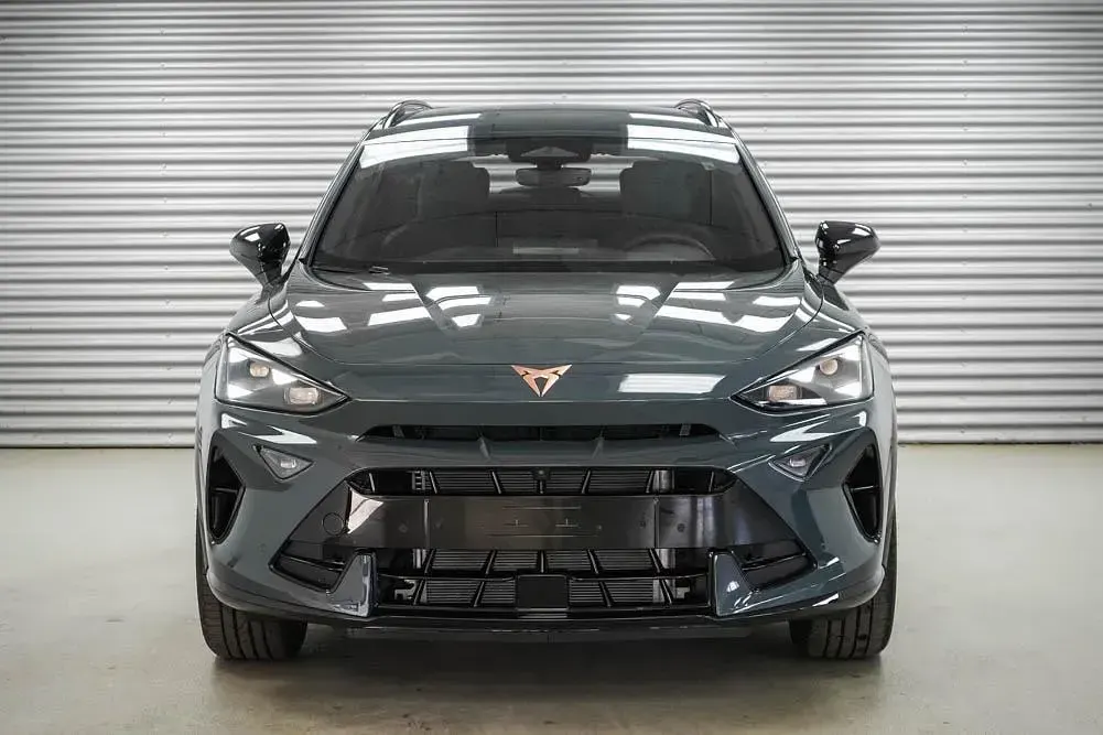 Neu Cupra Formentor 265 PS (194 kW) 2026 Fjord blau uni (9k) SUV