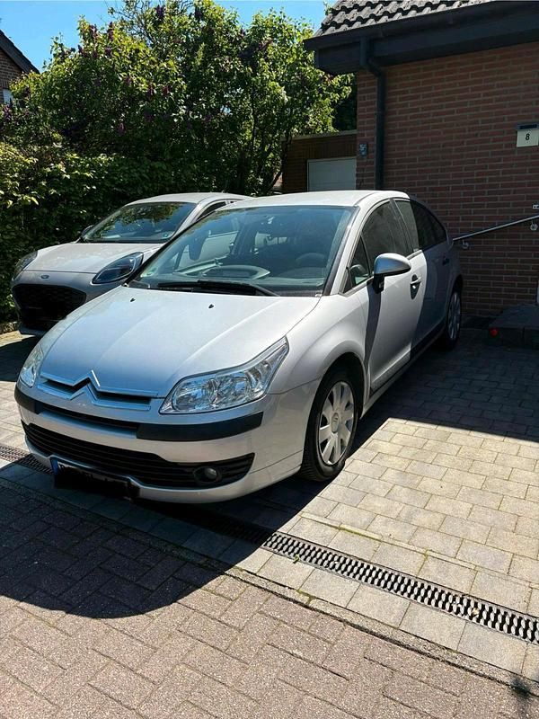 Gebraucht Citroën C4 88 PS (64 kW) 2007 Silber Limousine