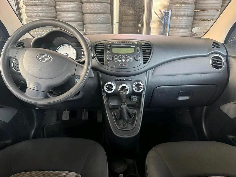 Gebraucht Hyundai i10 67 PS (49 kW) 2009 Schwarz Kleinwagen