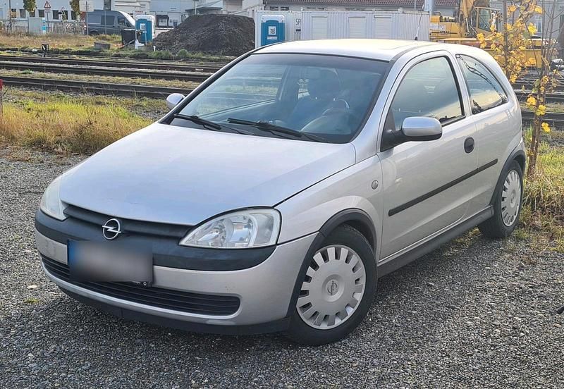 Silber Gebraucht 2002 Opel Corsa Kleinwagen | 1.850 € (Etwas zu teuer) - Bild 1/4