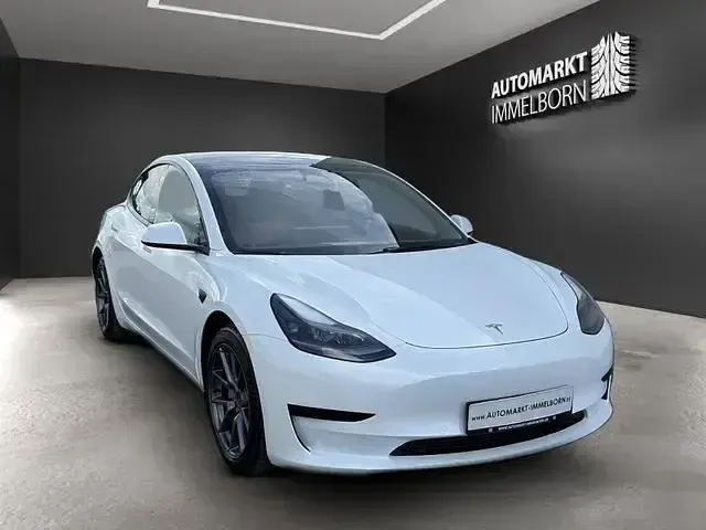 Gebraucht Tesla Model 3 RWD 239 kW (325 PS) 2022 Schwarz (metallic) Limousine
