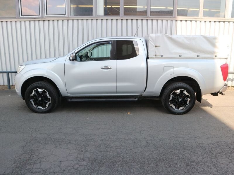 Gebraucht Nissan Navara N-Connecta 163 PS (119 kW) 2020 Silver (m) Abholung