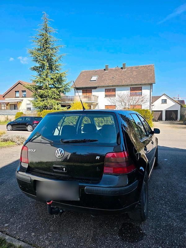Gebraucht VW Golf IV 75 PS (55 kW) 2000 Schwarz Kleinwagen