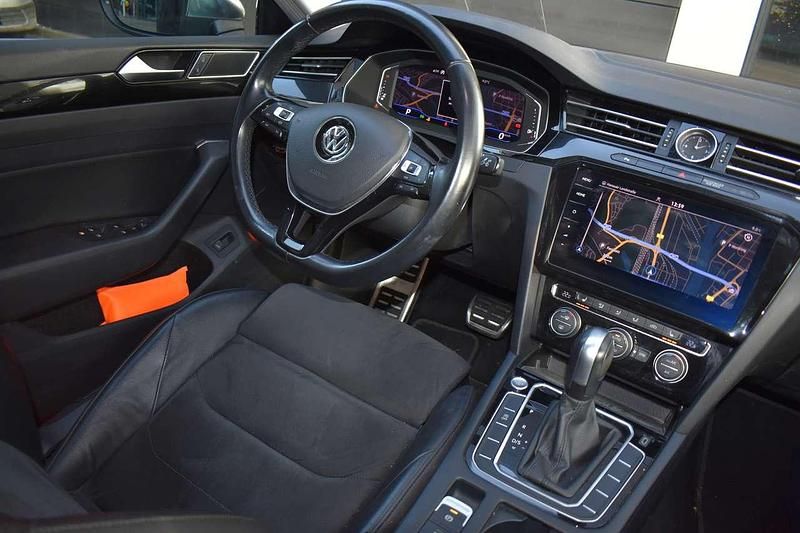 Gebraucht VW Arteon Elegance 190 PS (139 kW) 2019 Mangangrau metallic Limousine