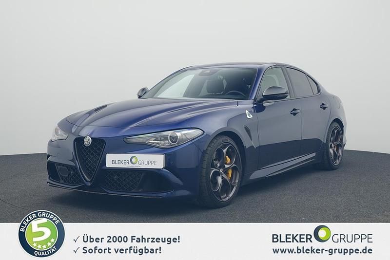 Blau Gebraucht 2020 Alfa Romeo Giulia Quadrifoglio Limousine | 54.490 € (Fairer Preis) - Bild 1/4