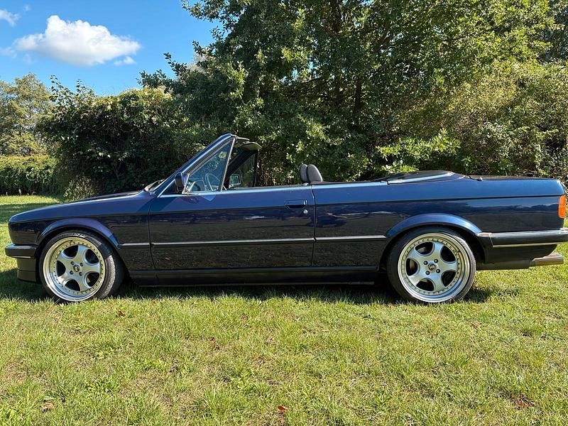 Gebraucht 1988 BMW 320 Cabriolet Cabrio | 19.490 € - Bild 1/4