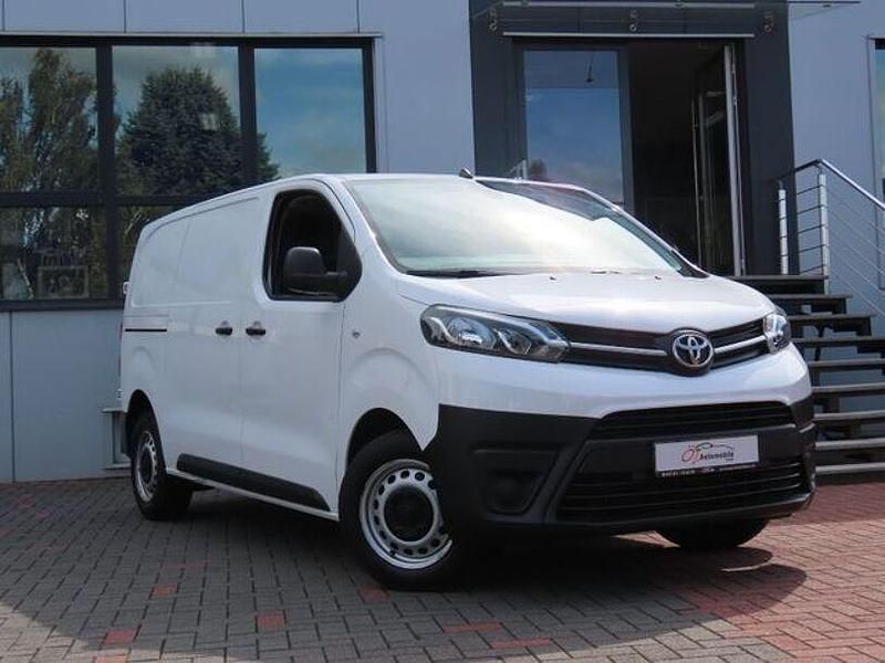 Weiß Gebraucht 2022 Toyota Proace Van | 22.900 € (Superpreis) - Bild 1/4