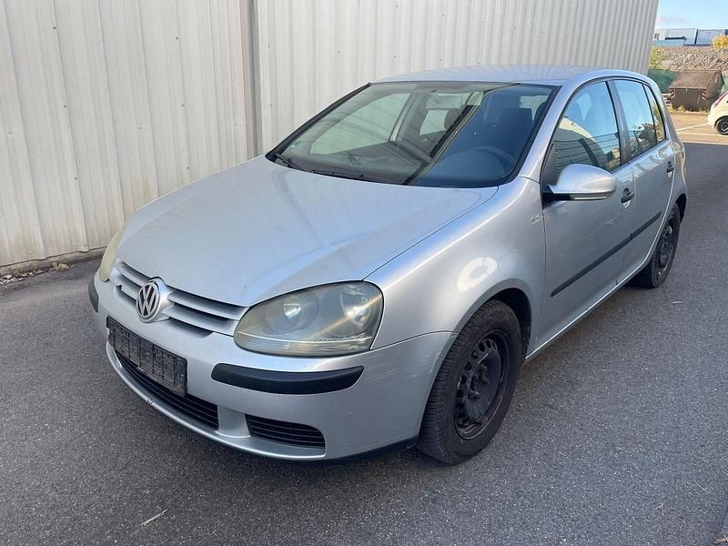 Silber Gebraucht 2004 VW Golf V Trendline Kleinwagen | 1.990 € (Guter Preis) - Bild 1/4