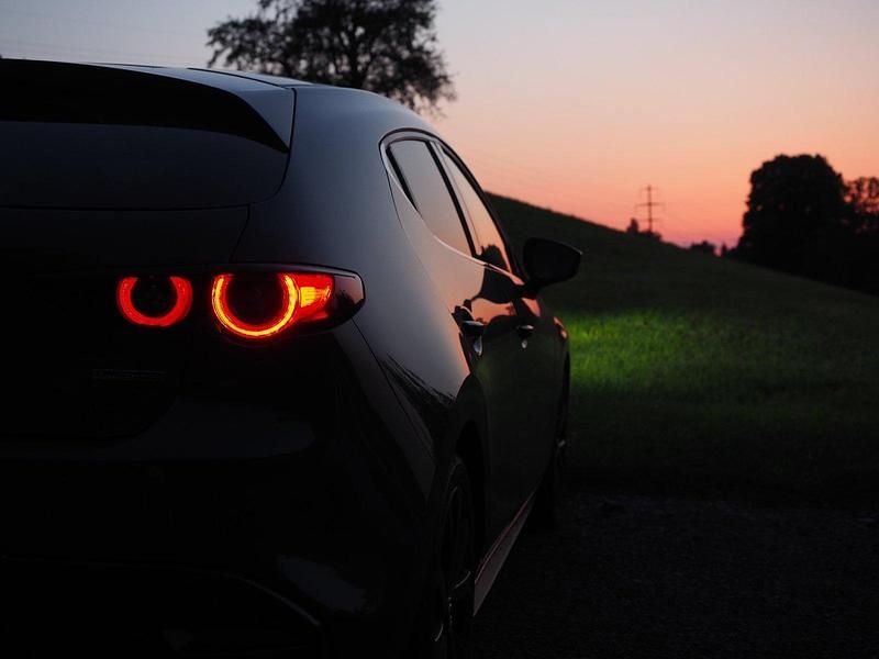 Gebraucht Mazda 3 179 PS (131 kW) 2019 Grau Limousine