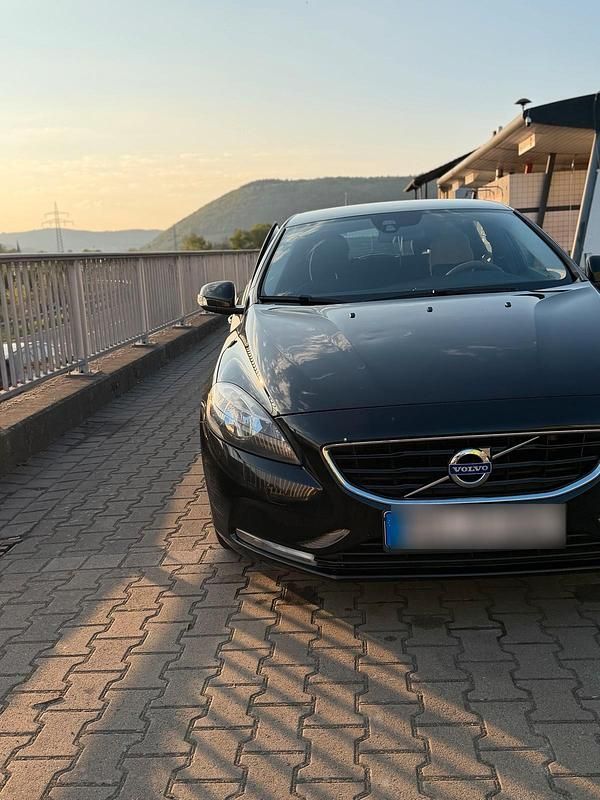 Gebraucht Volvo V40 115 PS (84 kW) 2014 Schwarz Kombi