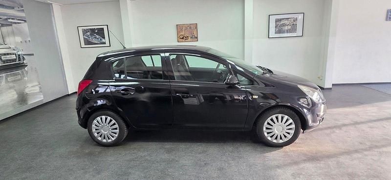 Schwarz Gebraucht 2009 Opel Corsa Edition Kleinwagen | 2.490 € (Fairer Preis) - Bild 1/4
