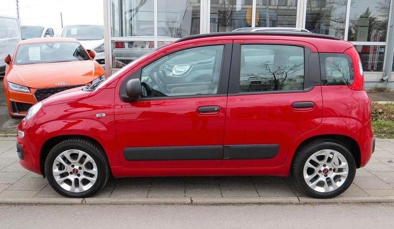 Używany Fiat Panda 86 KM (63 kW) 2014 Czerwony Hatchback