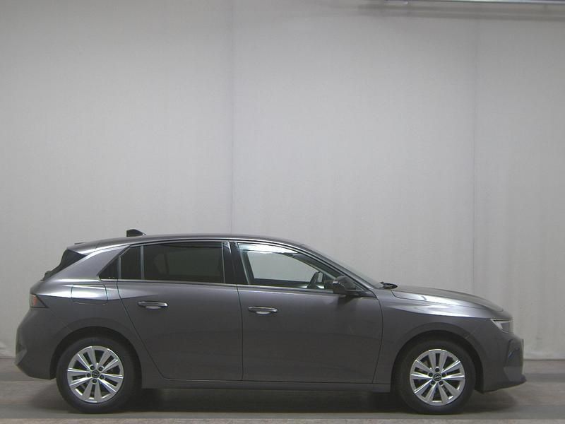 Grau Gebraucht 2023 Opel Astra Business Limousine | 16.580 € (Guter Preis) - Bild 1/4