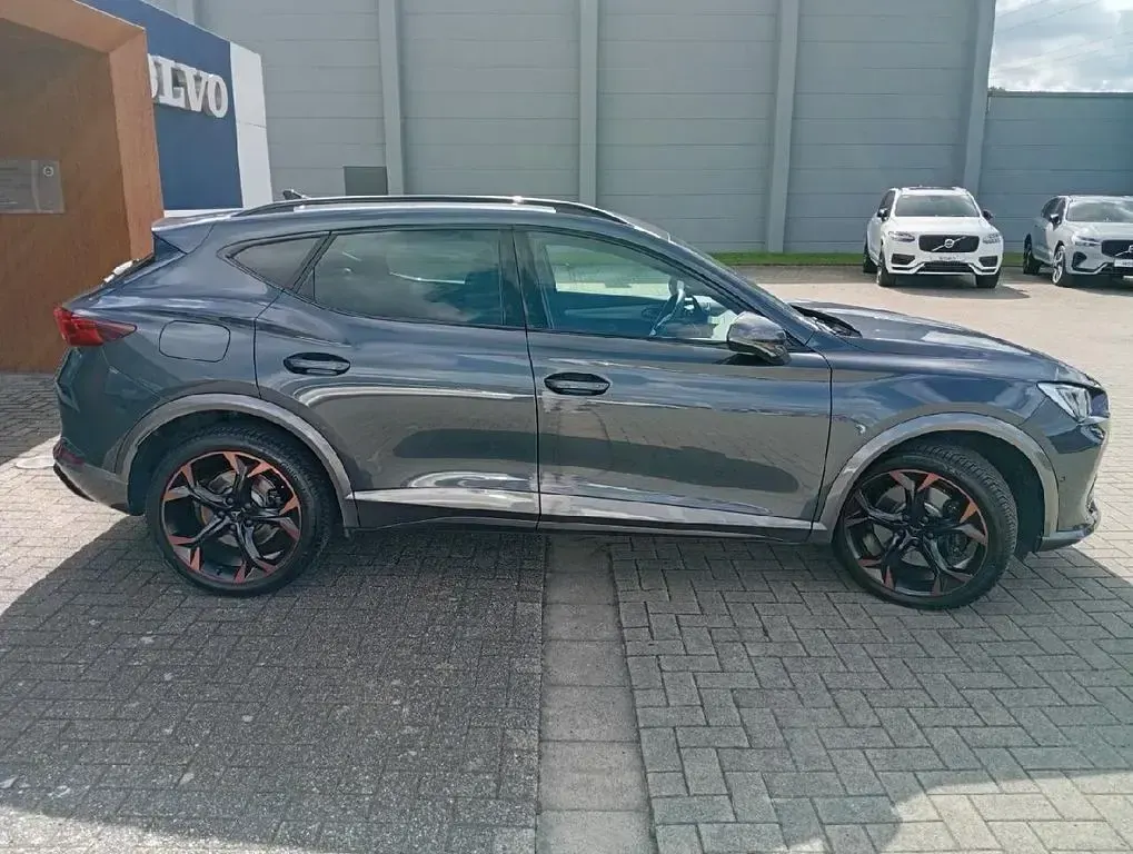 Używany Cupra Formentor VZ 310 KM (228 kW) 2024 Szary SUV
