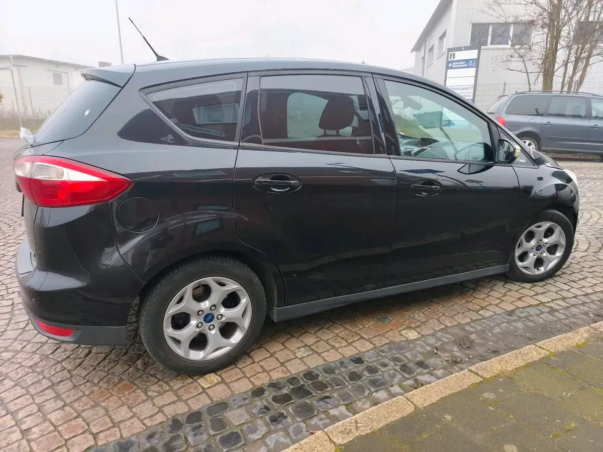 Gebraucht Ford C-MAX 115 PS (84 kW) 2012 Schwarz Van / Kleinbus