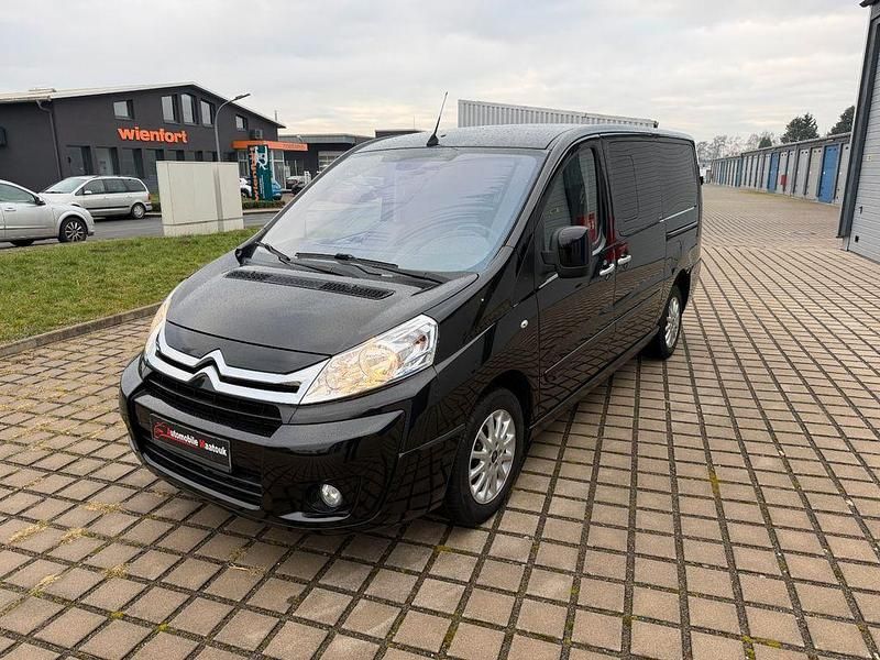 Noir onyx Gebraucht 2015 Citroën Jumpy SELECTION Van / Kleinbus | 13.990 € (Fairer Preis) - Bild 1/4