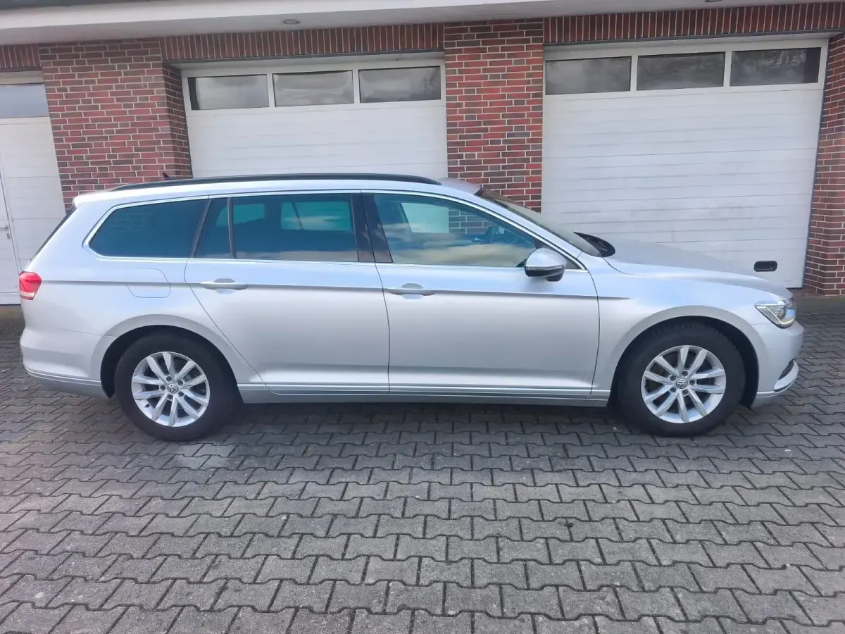 Second-hand VW Passat Comfortline 150 CP (110 kW) 2016 Argintiu Break