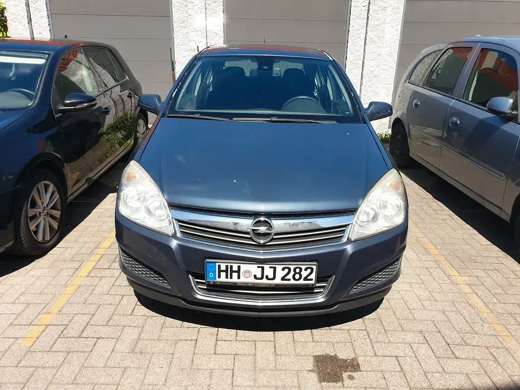Gebraucht Opel Astra Edition 101 PS (74 kW) 2009 Limousine