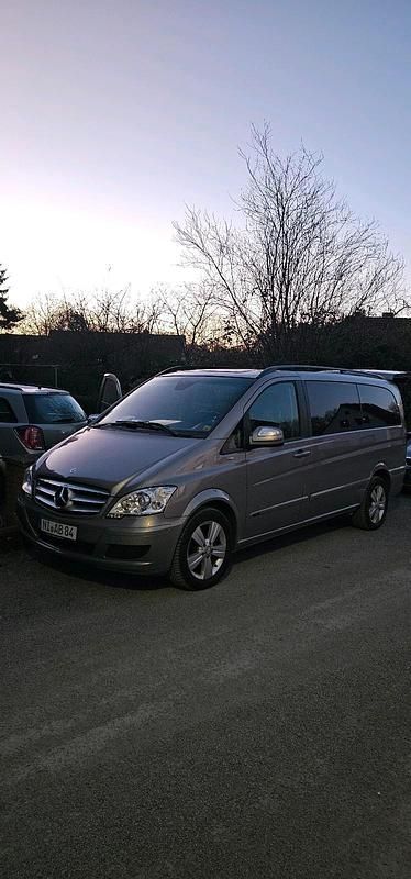 Grau Gebraucht 2011 Mercedes Viano Van / Kleinbus | 14.550 € - Bild 1/4