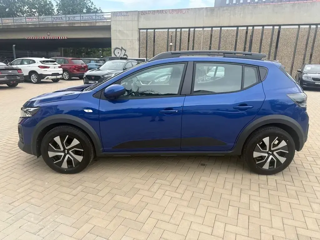 Gebraucht Dacia Sandero Expression 110 PS (80 kW) 2026 Blau SUV