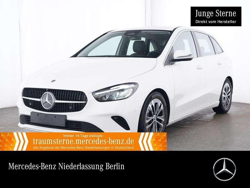 Weiß Gebraucht 2024 Mercedes B200 Advanced Van / Kleinbus | 30.990 € (Guter Preis) - Bild 1/3