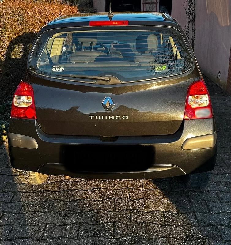 Second-hand Renault Twingo 58 CP (42 kW) 2009 Negru Hatchback