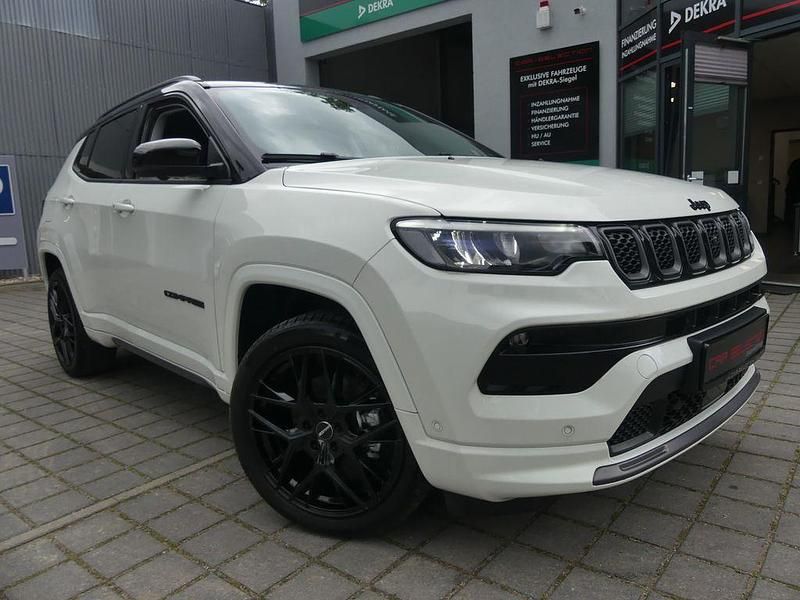 Gebraucht Jeep Compass 131 PS (96 kW) 2023 Weiß SUV