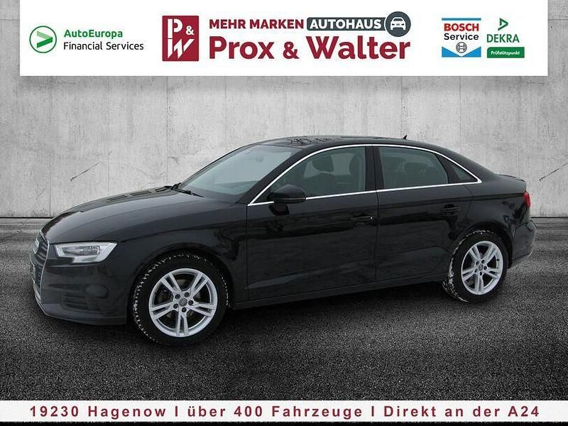 Gebraucht Audi A3 Comfort 116 PS (85 kW) 2018 Mythosschwarz metallic (metallic) Limousine