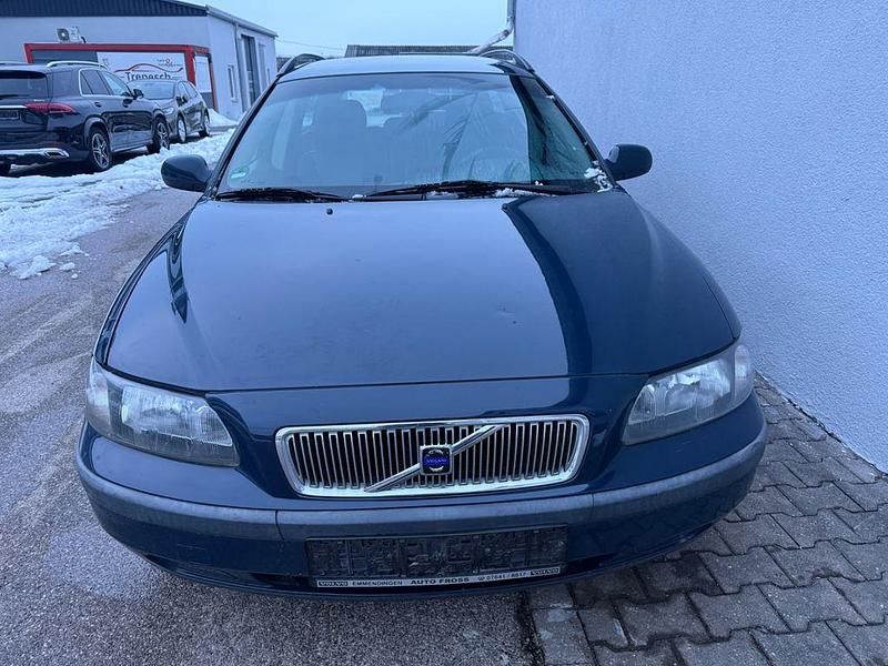 Gebraucht Volvo V70 170 PS (125 kW) 2000 Blau Kombi