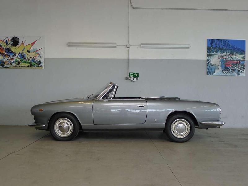 Grau Gebraucht 1966 Lancia Flavia Cabrio | 39.950 € - Bild 1/4