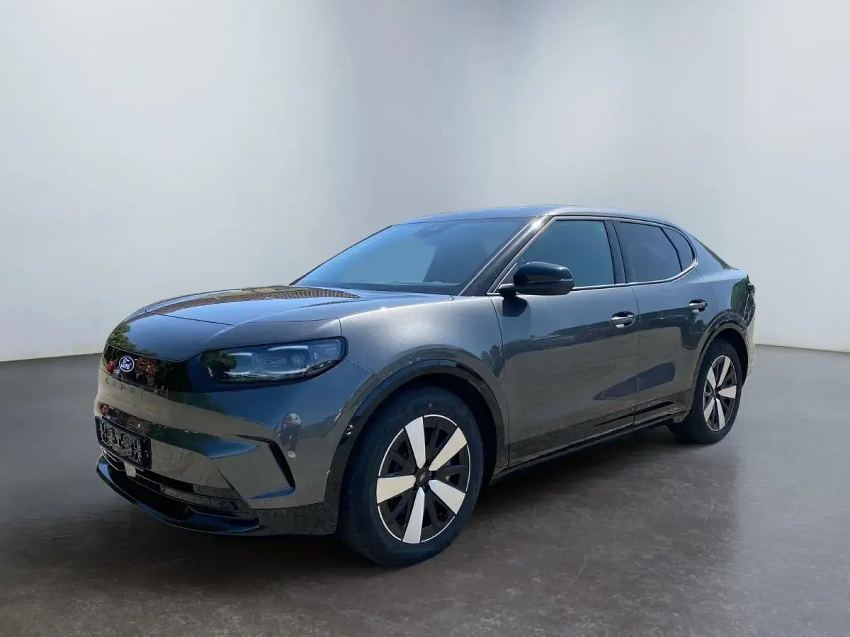 Neu Ford Capri Select 210 kW (286 PS) 2026 Schwarz SUV