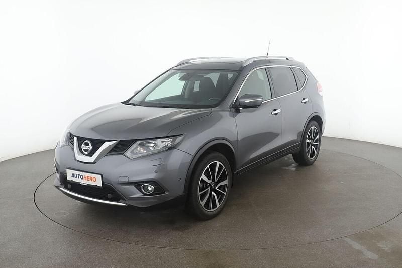 Grau Gebraucht 2015 Nissan X-Trail Acenta SUV | 15.770 € (Fairer Preis) - Bild 1/3