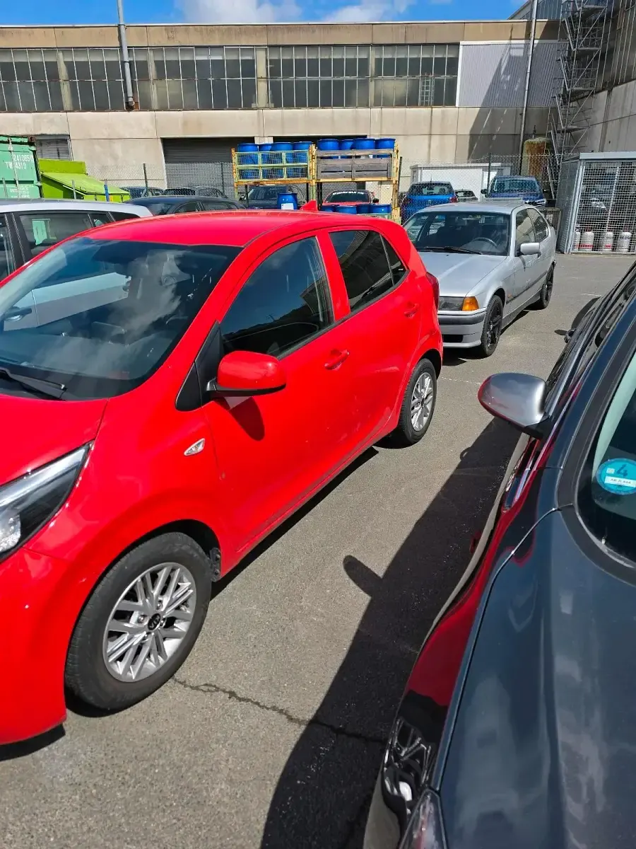 Używany Kia Picanto 80 KM (58 kW) 2022 Czerwony Hatchback