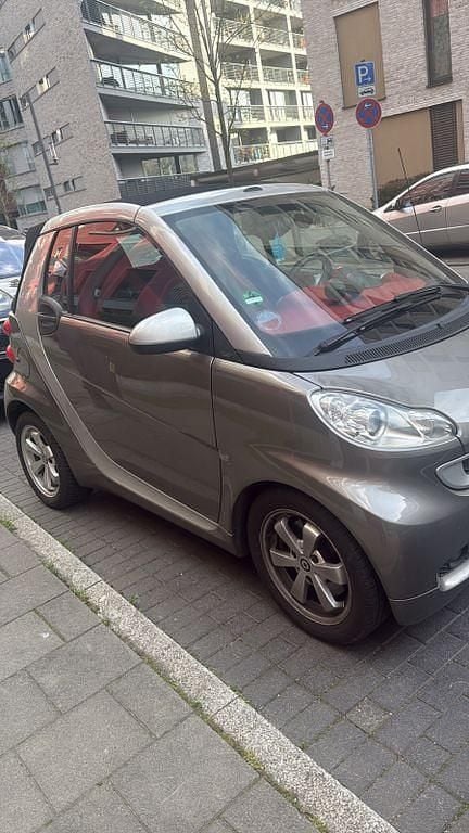 Silber Gebraucht 2011 Smart ForTwo Cabrio Cabrio | 4.600 € (Fairer Preis) - Bild 1/4