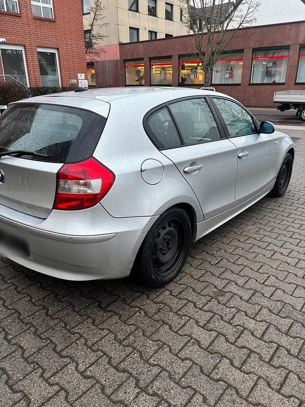 Gebraucht BMW 116 116 PS (85 kW) 2006 Silber Kleinwagen