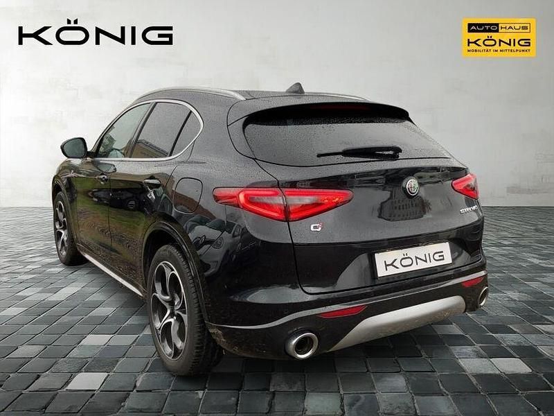Gebraucht Alfa Romeo Stelvio Lusso 280 PS (205 kW) 2021 Schwarz SUV