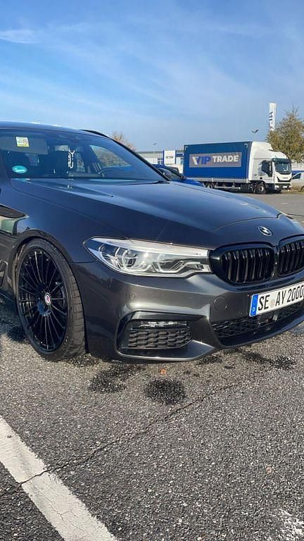 Gebraucht BMW 530 Performance 265 PS (194 kW) 2020 Grau Kombi