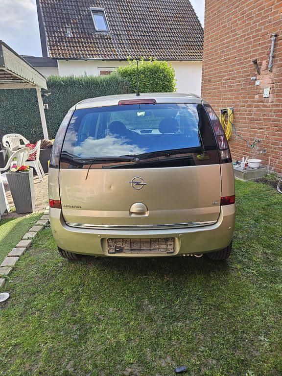 Usata Opel Meriva Edition 101 CV (74 kW) 2006 Oro Monovolume